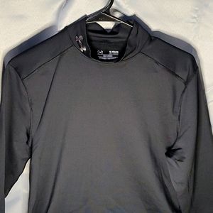 Long sleeve under Armor compression shirt